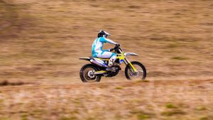 Les critères pour choisir un spécialiste de l'équipement pour motocross